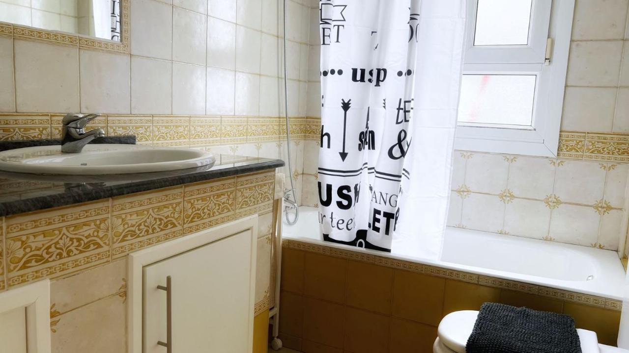 Apartamento Centrica Y Amplia Vivienda Turistica Con Wifi Bilbao Exterior foto